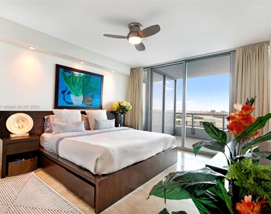 6799 Collins Ave - Photo Thumbnail 11