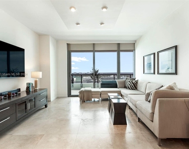 6799 Collins Ave - Photo Thumbnail 6