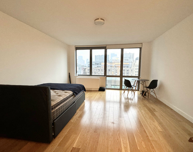 606 West 57th Street - Photo Thumbnail 2