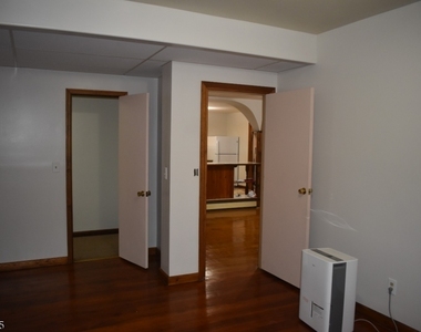 192 Market St - Photo Thumbnail 9