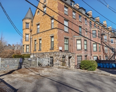 1763 Beacon Street - Photo Thumbnail 11