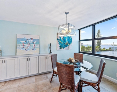 5420 N Ocean Drive - Photo Thumbnail 8