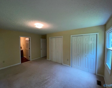 129 Suffolk Drive - Photo Thumbnail 24