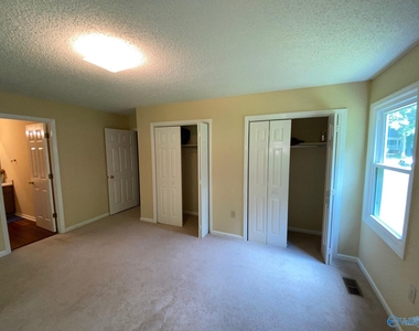 129 Suffolk Drive - Photo Thumbnail 25