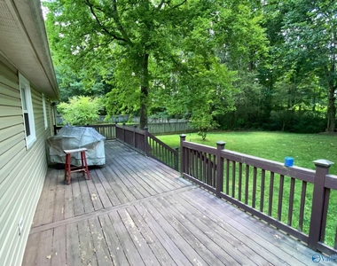 129 Suffolk Drive - Photo Thumbnail 42