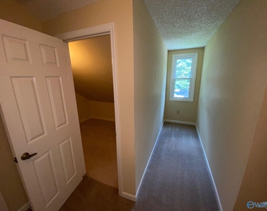 129 Suffolk Drive - Photo Thumbnail 33