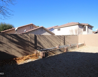 8946 E Yucca Street - Photo Thumbnail 15