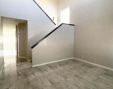 41120 N Hudson Trail - Photo Thumbnail 6