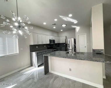 41120 N Hudson Trail - Photo Thumbnail 2