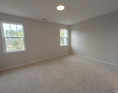 1229 Commack Drive - Photo Thumbnail 7