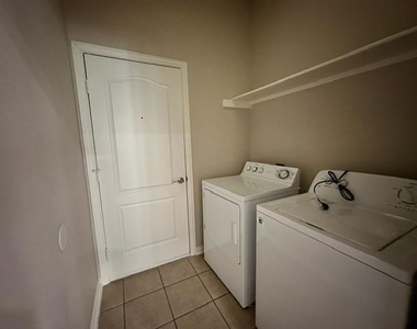 5113 Grampian Way - Photo Thumbnail 25