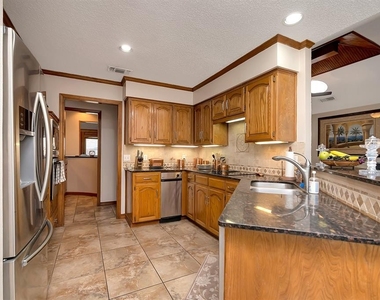 3530 Deer Creek - Photo Thumbnail 11