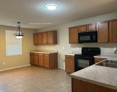 1701 Sierra Meadow Lane - Photo Thumbnail 5