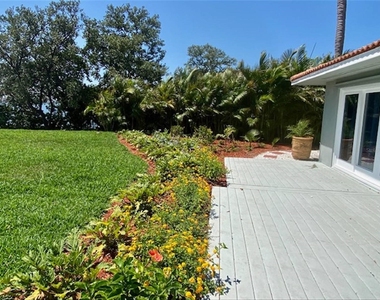 860 Boca Ciega Isle Drive - Photo Thumbnail 27