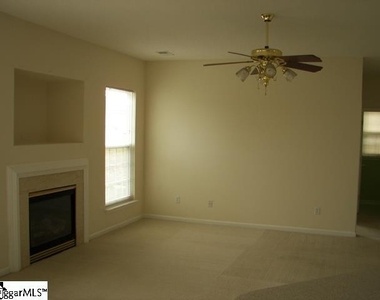 312 Stillwater Court - Photo Thumbnail 4