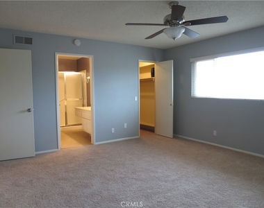 2502 E Garfield Avenue - Photo Thumbnail 5