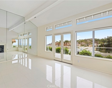 67 Palm Beach Court - Photo Thumbnail 11