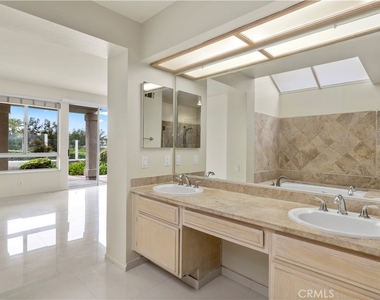 67 Palm Beach Court - Photo Thumbnail 21