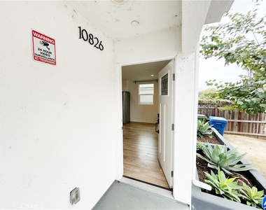 10826 Morrison Street - Photo Thumbnail 2