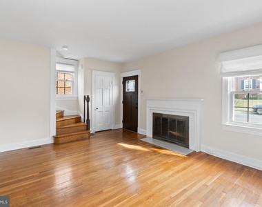 5424 32nd St Nw - Photo Thumbnail 5