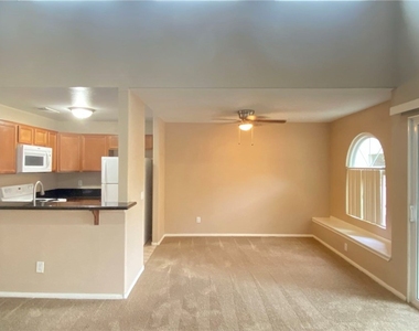 3145 E Flamingo Road - Photo Thumbnail 4