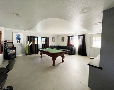 2100 Las Flores Street - Photo Thumbnail 14