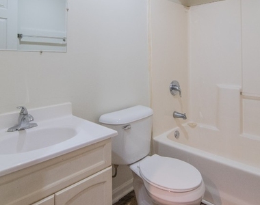 3546 West 147th Street - Photo Thumbnail 6