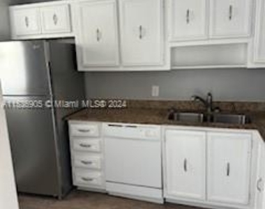 1400 Ne 53rd Ct - Photo Thumbnail 0