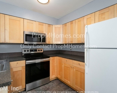 2445 Ne 122nd Avenue - Photo Thumbnail 4