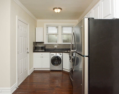 3819.5 N. Greenview, Unit E-8 - Photo Thumbnail 1