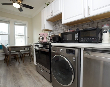 2131 W. Giddings, Unit D-5 - Photo Thumbnail 6