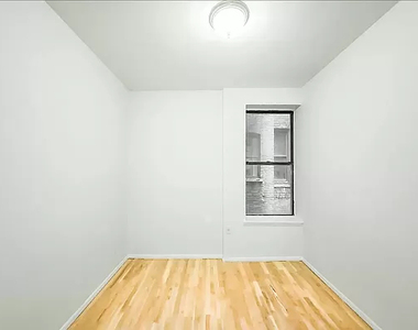 208 West 82nd Street - Photo Thumbnail 5