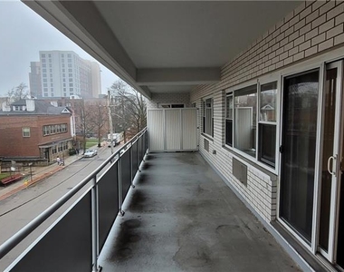 300 Martine Avenue - Photo Thumbnail 5