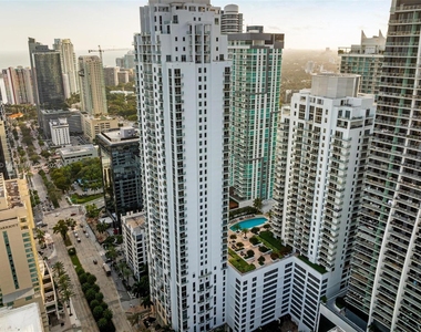 1050 Brickell Ave - Photo Thumbnail 46