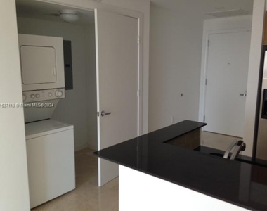 1060 Brickell Av - Photo Thumbnail 14