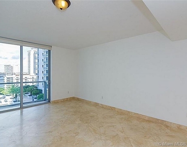 1060 Brickell Av - Photo Thumbnail 5