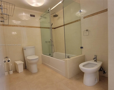 3725 S Ocean Dr - Photo Thumbnail 14