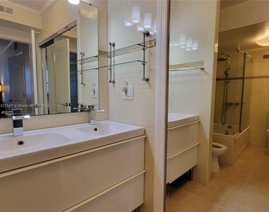 3725 S Ocean Dr - Photo Thumbnail 13