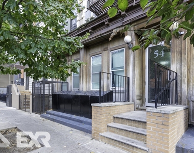54 Maujer Street - Photo Thumbnail 7