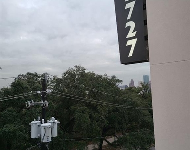 2727 Houston Avenue - Photo Thumbnail 29