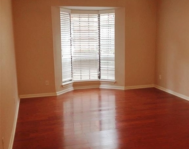 2255 Braeswood Park Dr - Photo Thumbnail 0