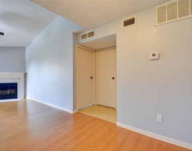 2120 El Paseo Street - Photo Thumbnail 8