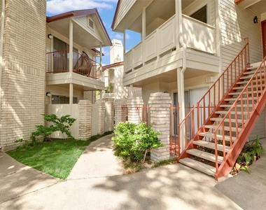 2120 El Paseo Street - Photo Thumbnail 2