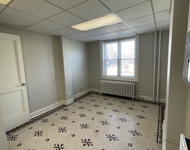 201 Unit 101 E Pike Street - Photo Thumbnail 8