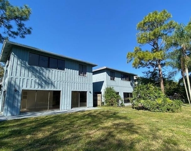 1126 Staghorn Street - Photo Thumbnail 17