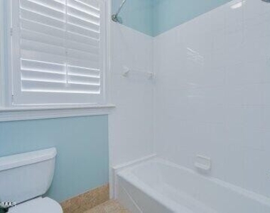 2453 Palmetto Circle - Photo Thumbnail 21