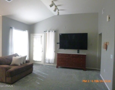 14250 W Wigwam Boulevard - Photo Thumbnail 8