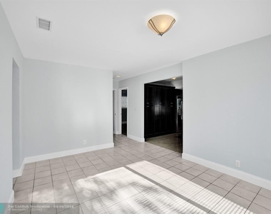 8205 Nw 71st Ave - Photo Thumbnail 32