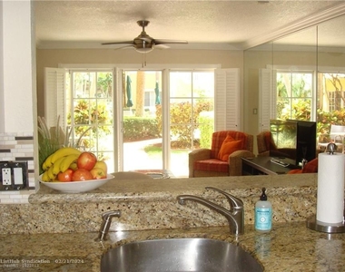 1515 E Broward Blvd - Photo Thumbnail 5