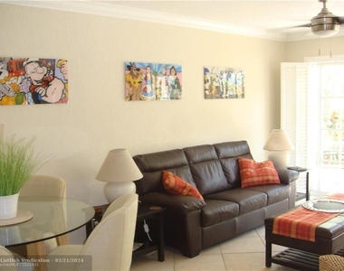 1515 E Broward Blvd - Photo Thumbnail 4